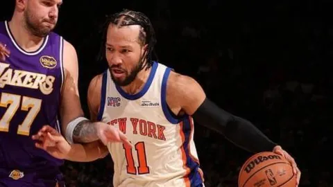 《NBA粉丝狂欢夜！华盛顿奇才对决洛杉矶湖人，独家盛宴不容错过！》